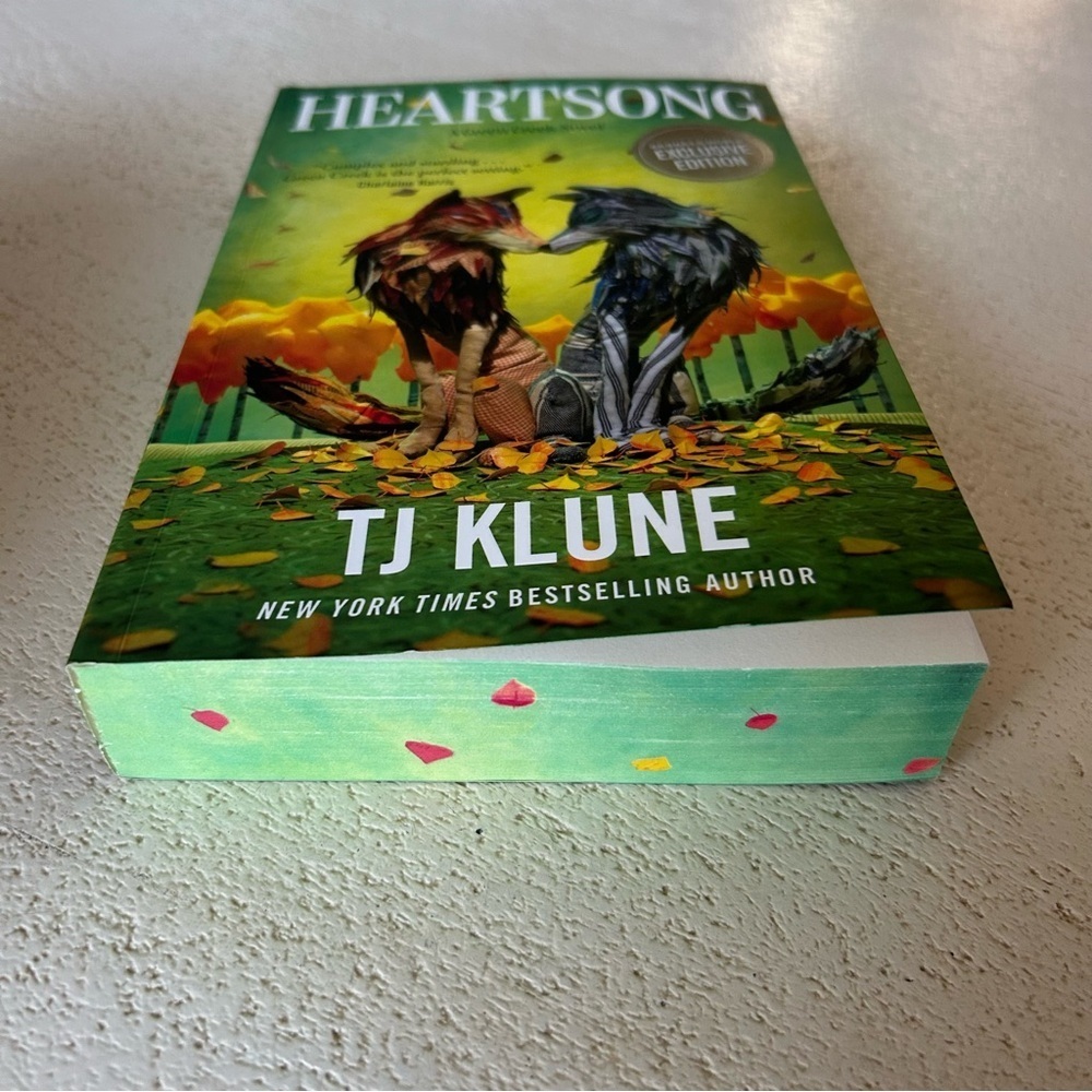 Heartsong by TJ Klune - Exclusive Edition - Picture 3 of 6